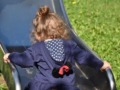 Уличные горки для детской площадки